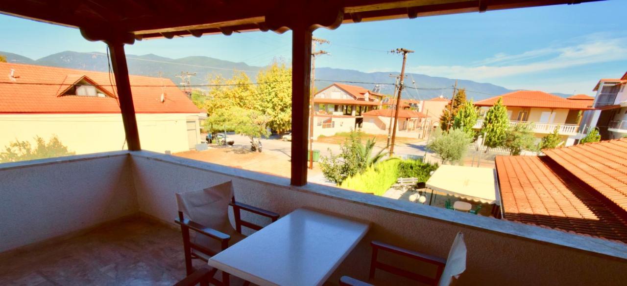 Menis Haus Rooms Vrasná Exteriér fotografie