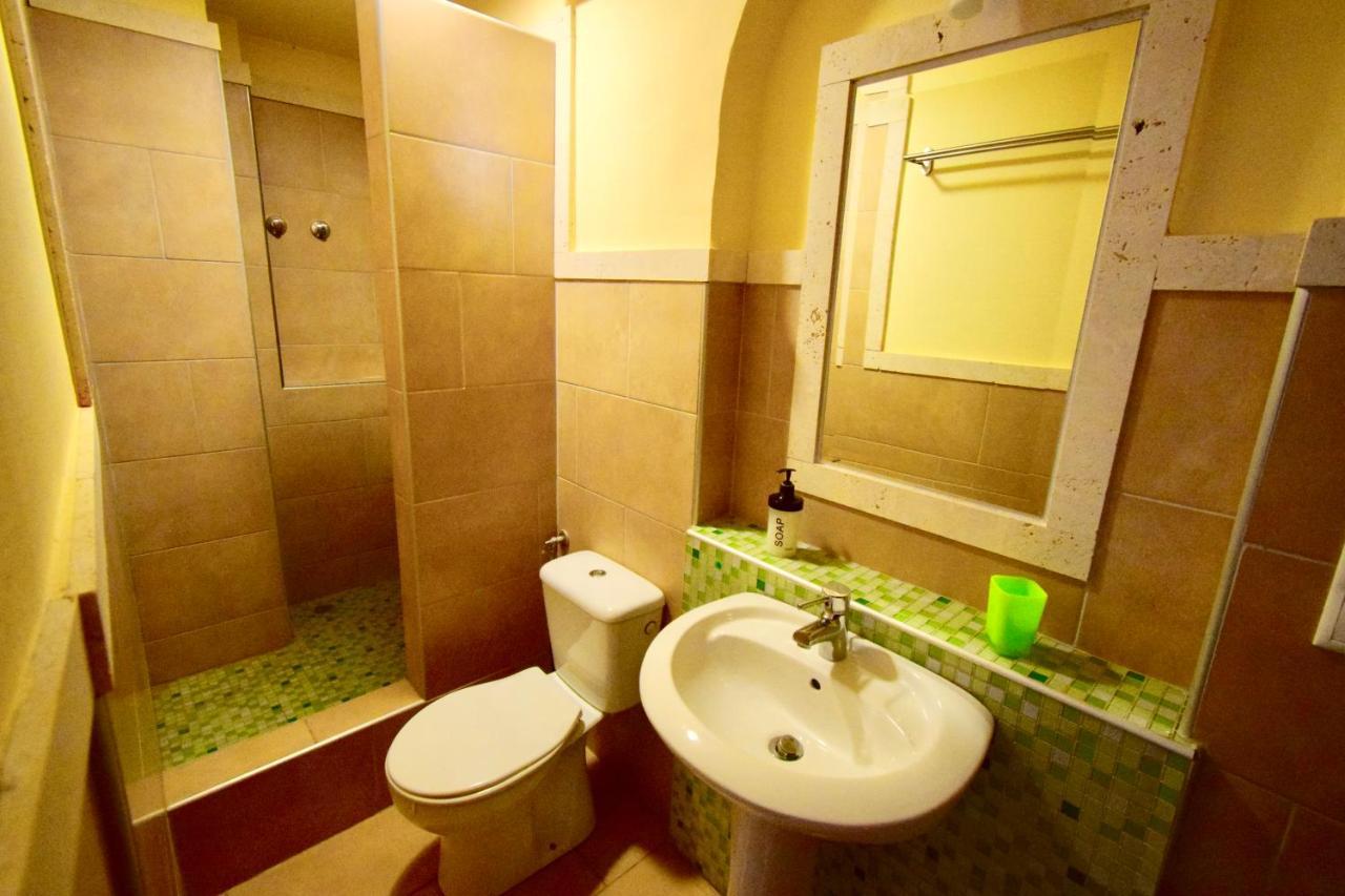 Menis Haus Rooms Vrasná Exteriér fotografie